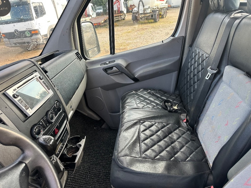 Volkswagen Crafter 2.5 TDI Car transporter - Furgon: slika 4 Volkswagen Crafter 2.5 TDI Car transporter - Furgon: slika 4