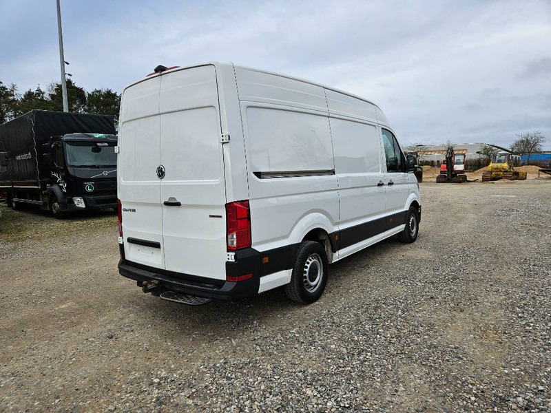 Volkswagen Crafter 35 // 4 motion 4x4 // AUT // 5 Doors - Furgon: slika 5 Volkswagen Crafter 35 // 4 motion 4x4 // AUT // 5 Doors - Furgon: slika 5