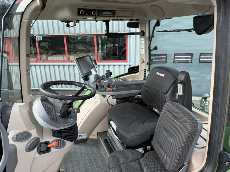 Fendt 720 S4 Vario Profi Plus - Traktor: slika 5 Fendt 720 S4 Vario Profi Plus - Traktor: slika 5
