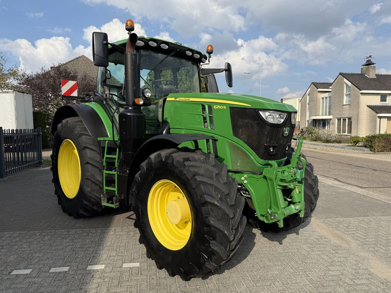 John Deere 6250R Premium Edition Autopowr - Traktor: slika 4 John Deere 6250R Premium Edition Autopowr - Traktor: slika 4