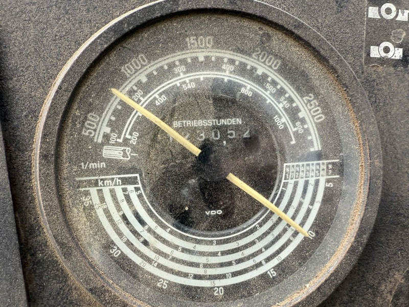 Traktor Mercedes-Benz MB-Trac 1300: slika 18 Traktor Mercedes-Benz MB-Trac 1300: slika 18