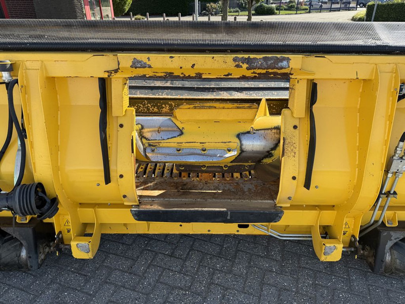 New Holland 380FP Gras Pickup - Kombajn: slika 5 New Holland 380FP Gras Pickup - Kombajn: slika 5