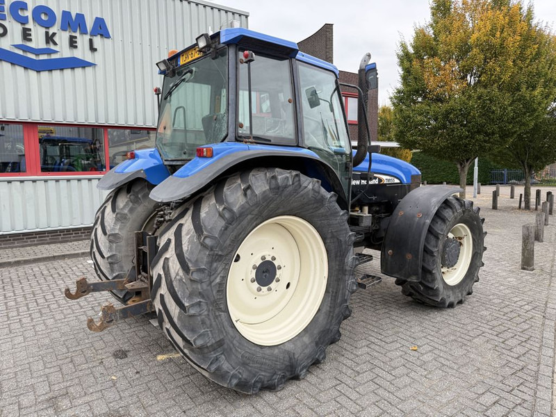 New Holland 8360 Range Command - Traktor: slika 3 New Holland 8360 Range Command - Traktor: slika 3