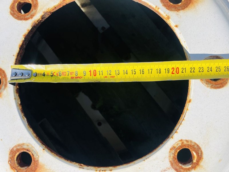 New Holland DW15Lx 38 set velgen - Felna: slika 4 New Holland DW15Lx 38 set velgen - Felna: slika 4