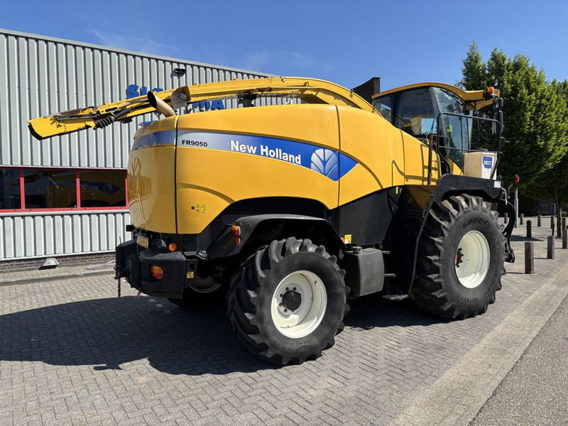New Holland FR9050 - Kombajn za stočnu hranu: slika 3 New Holland FR9050 - Kombajn za stočnu hranu: slika 3
