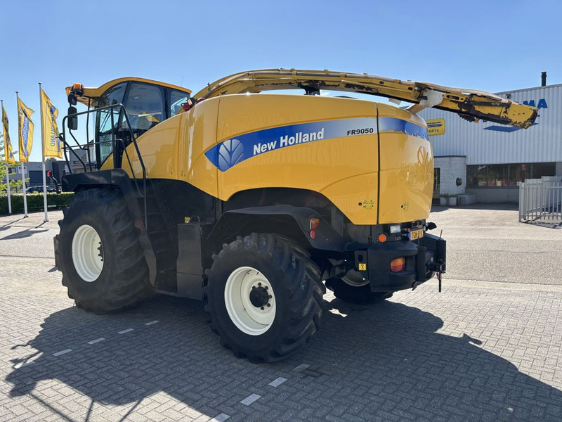 New Holland FR9050 - Kombajn za stočnu hranu: slika 2 New Holland FR9050 - Kombajn za stočnu hranu: slika 2