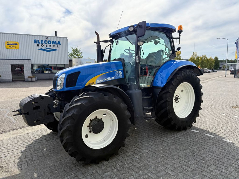 New Holland T6070 Elite - Traktor: slika 2 New Holland T6070 Elite - Traktor: slika 2