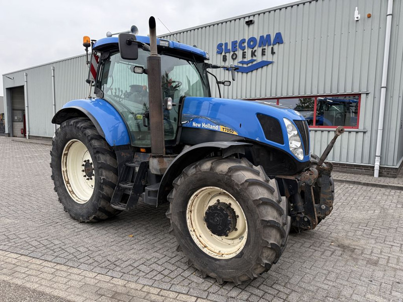 New Holland T7050 Power Command - Traktor: slika 4 New Holland T7050 Power Command - Traktor: slika 4