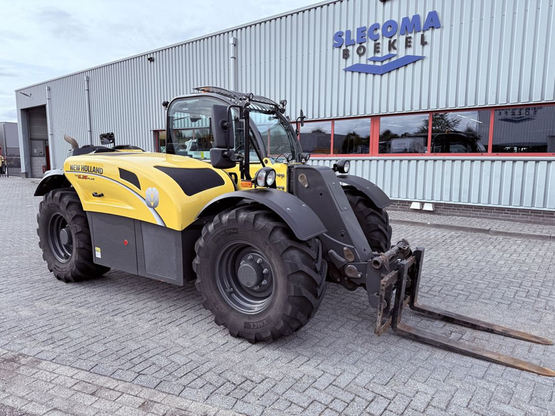 New Holland TH6.36 PLUS - Teleskopski upravljač: slika 4 New Holland TH6.36 PLUS - Teleskopski upravljač: slika 4