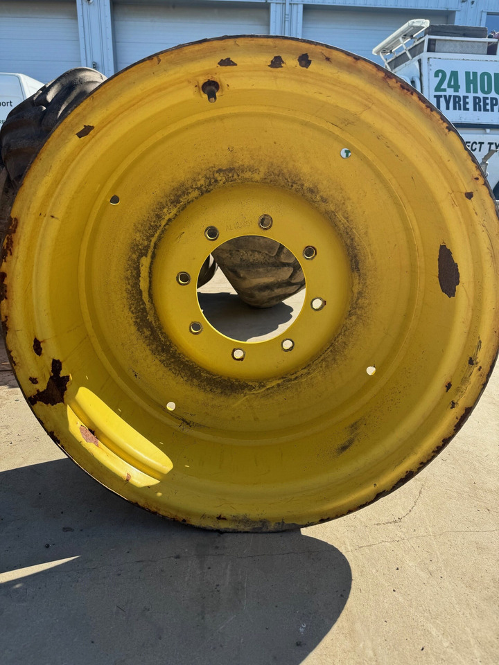 12X28 Used John Deere Rims - Felna za Poljoprivredna mašina: slika 1 12X28 Used John Deere Rims - Felna za Poljoprivredna mašina: slika 1