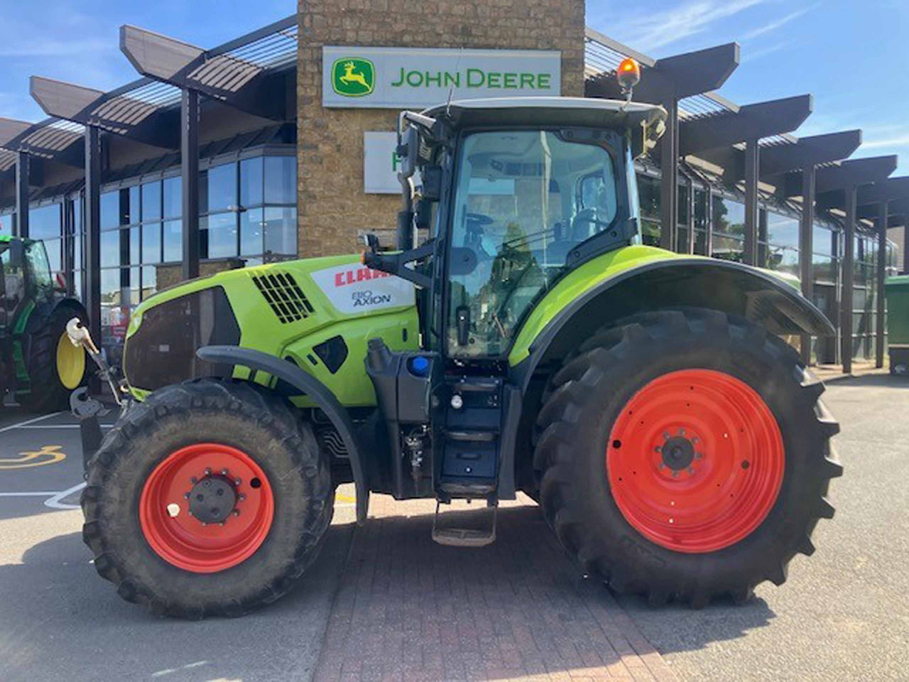 Claas Axion 810 - Traktor: slika 1 Claas Axion 810 - Traktor: slika 1