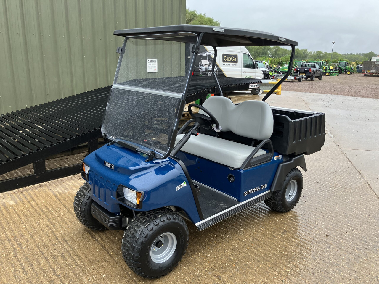 Club Car Carryall 100 Utility Vehicle - ATV/ Četvorotočkaš: slika 1 Club Car Carryall 100 Utility Vehicle - ATV/ Četvorotočkaš: slika 1
