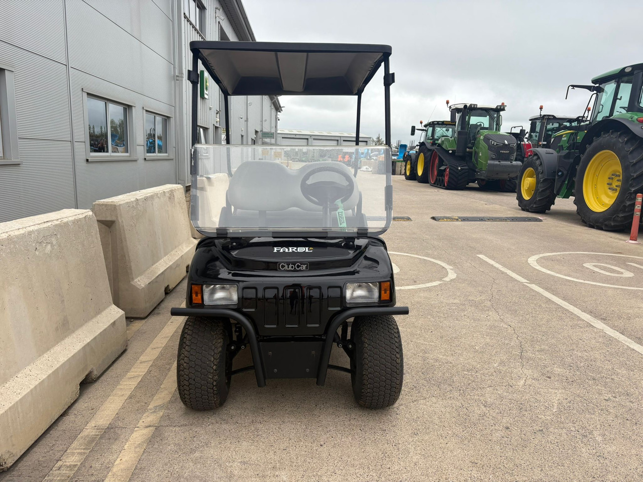 Clubcar Carryall 100 4 seater utility buggy - Golf auto: slika 4 Clubcar Carryall 100 4 seater utility buggy - Golf auto: slika 4