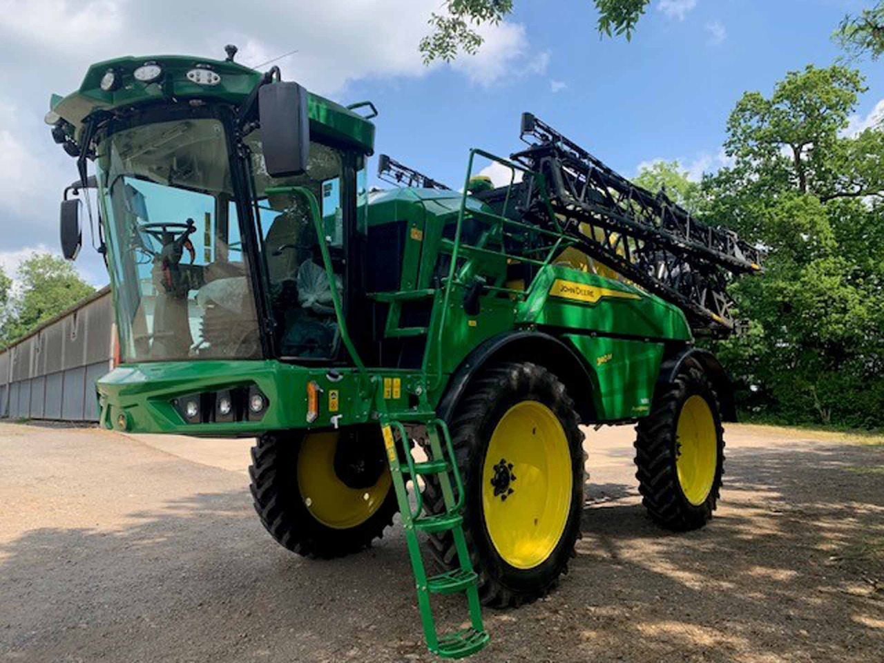 John Deere 340M - Prskalica: slika 1 John Deere 340M - Prskalica: slika 1