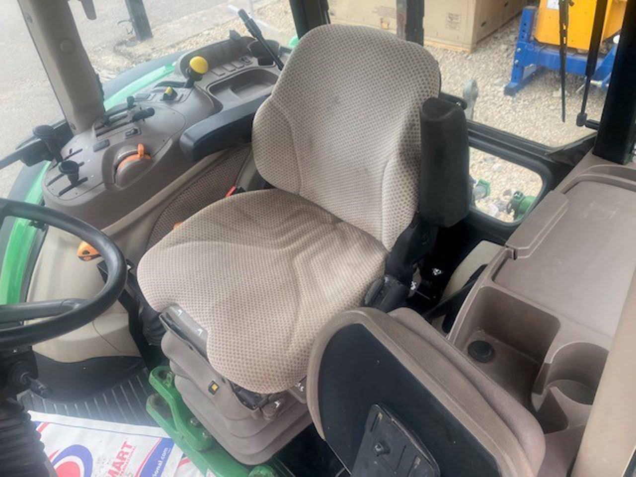Traktor John Deere 5085M: slika 17