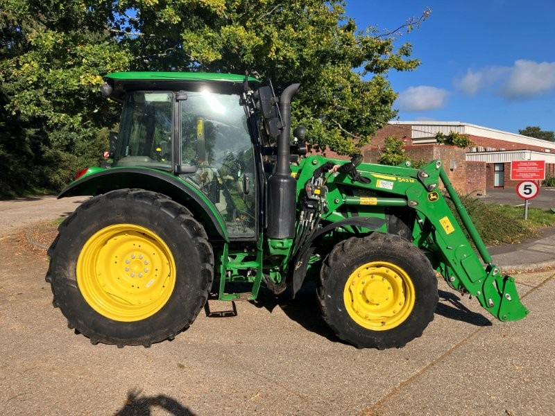 John Deere 5100M - Traktor: slika 1 John Deere 5100M - Traktor: slika 1
