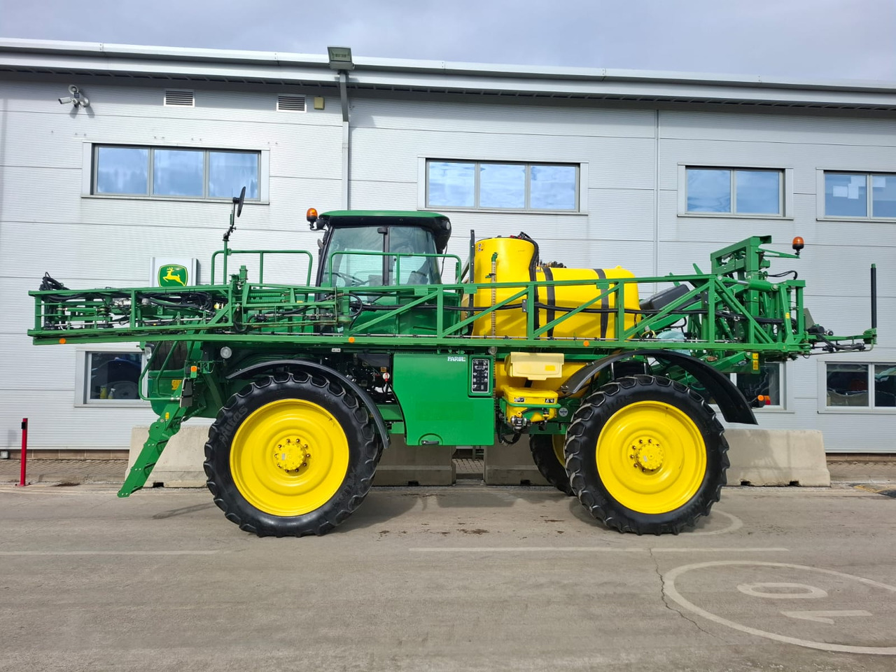 John Deere 5430 - Prskalica: slika 2 John Deere 5430 - Prskalica: slika 2