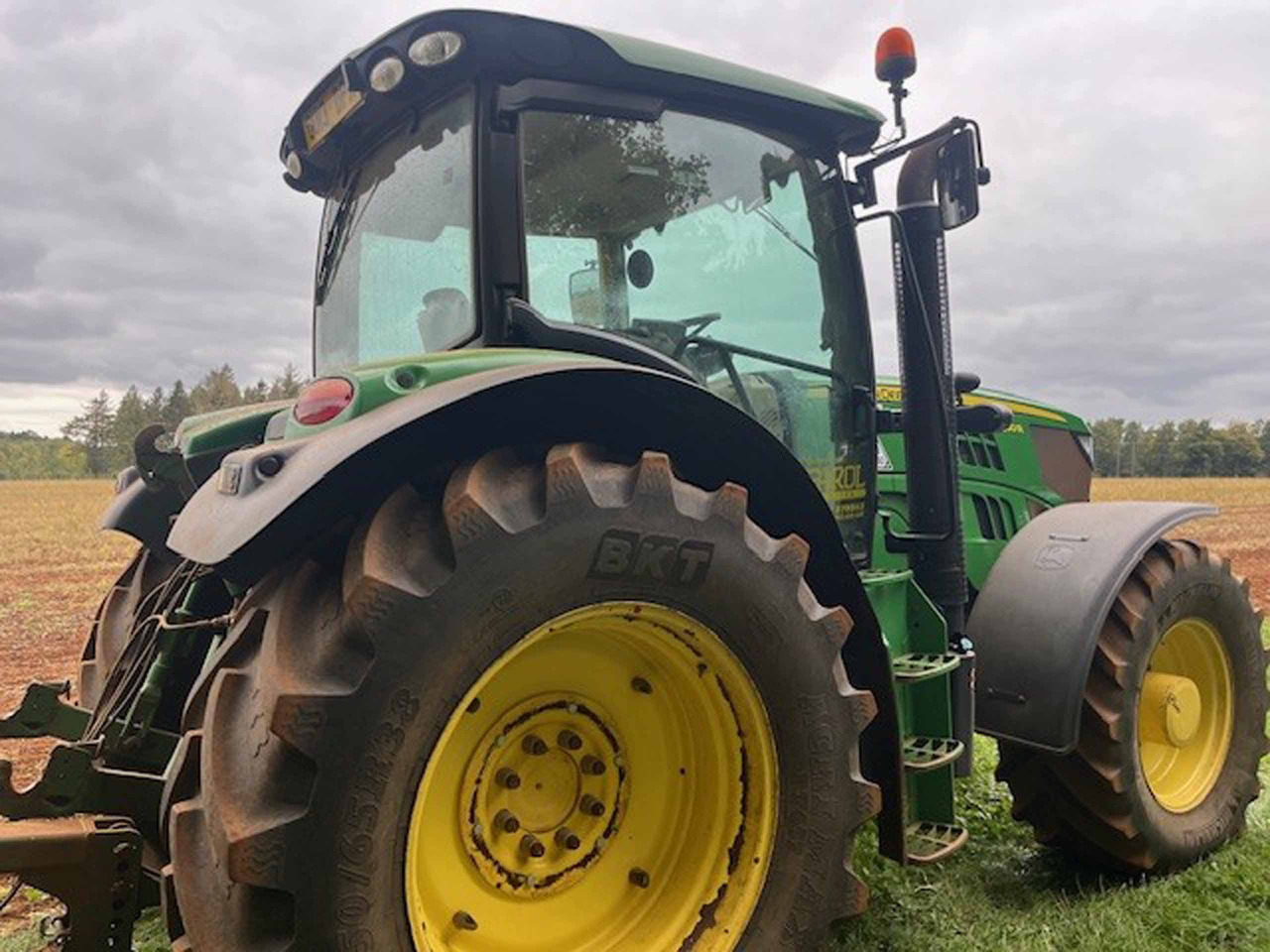 John Deere 6150R - Traktor: slika 3 John Deere 6150R - Traktor: slika 3