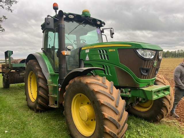 John Deere 6150R - Traktor: slika 1 John Deere 6150R - Traktor: slika 1