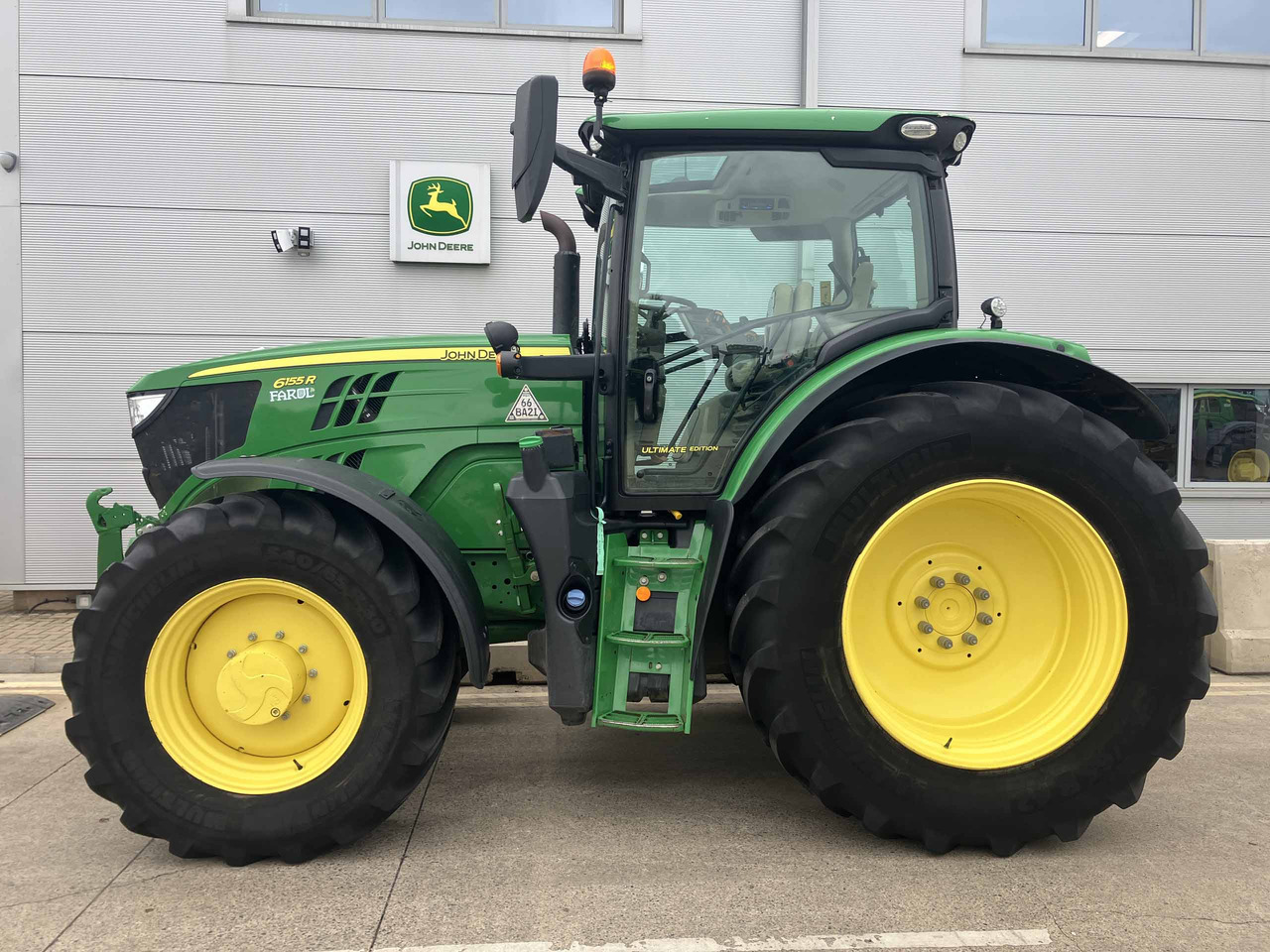 John Deere 6155R - Traktor: slika 2 John Deere 6155R - Traktor: slika 2