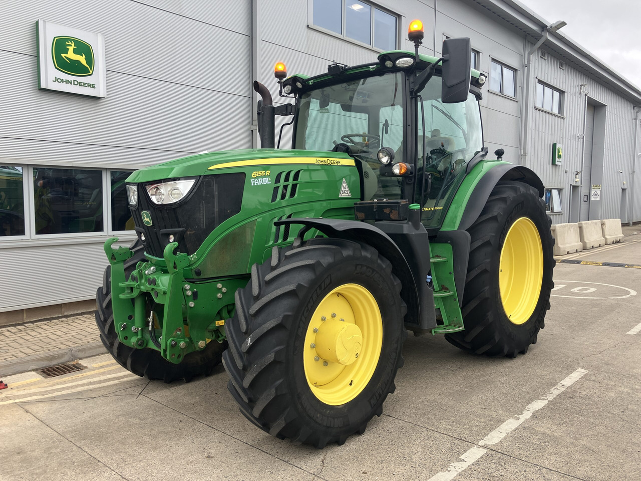 John Deere 6155R - Traktor: slika 1 John Deere 6155R - Traktor: slika 1
