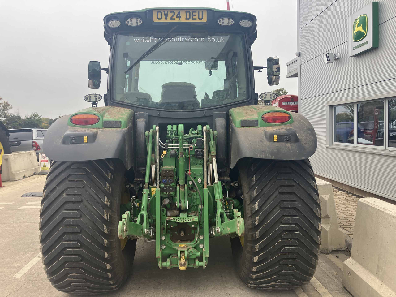 John Deere 6R 130 - Traktor: slika 4 John Deere 6R 130 - Traktor: slika 4