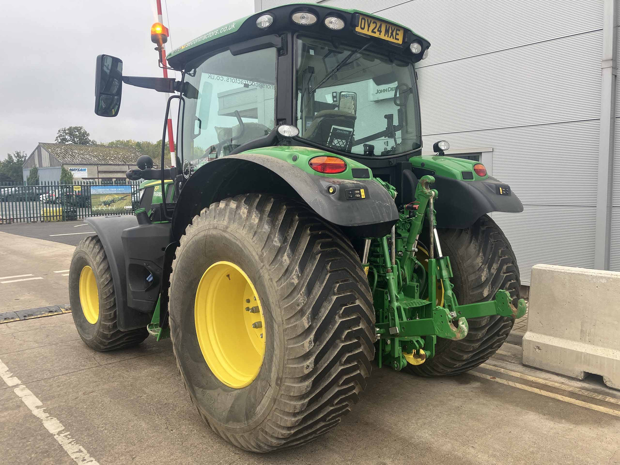 John Deere 6R 130 - Traktor: slika 3 John Deere 6R 130 - Traktor: slika 3