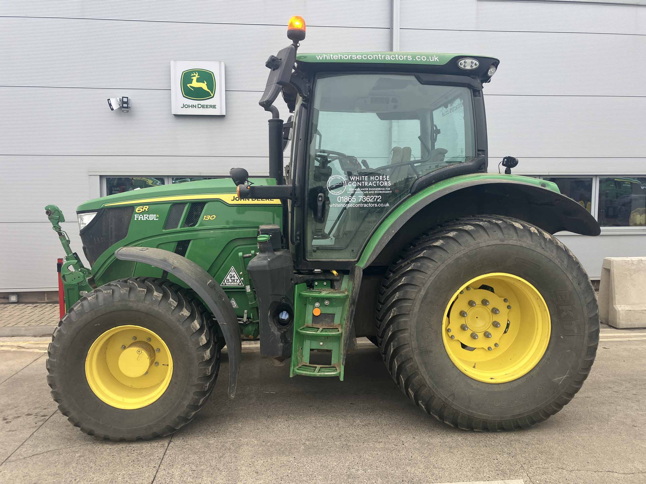 John Deere 6R 130 - Traktor: slika 2 John Deere 6R 130 - Traktor: slika 2