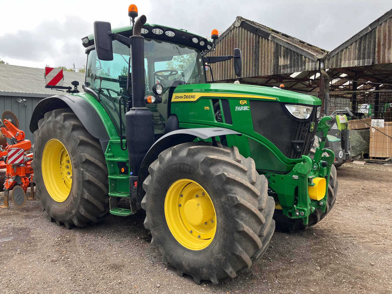 John Deere 6R 215 - Traktor: slika 3 John Deere 6R 215 - Traktor: slika 3