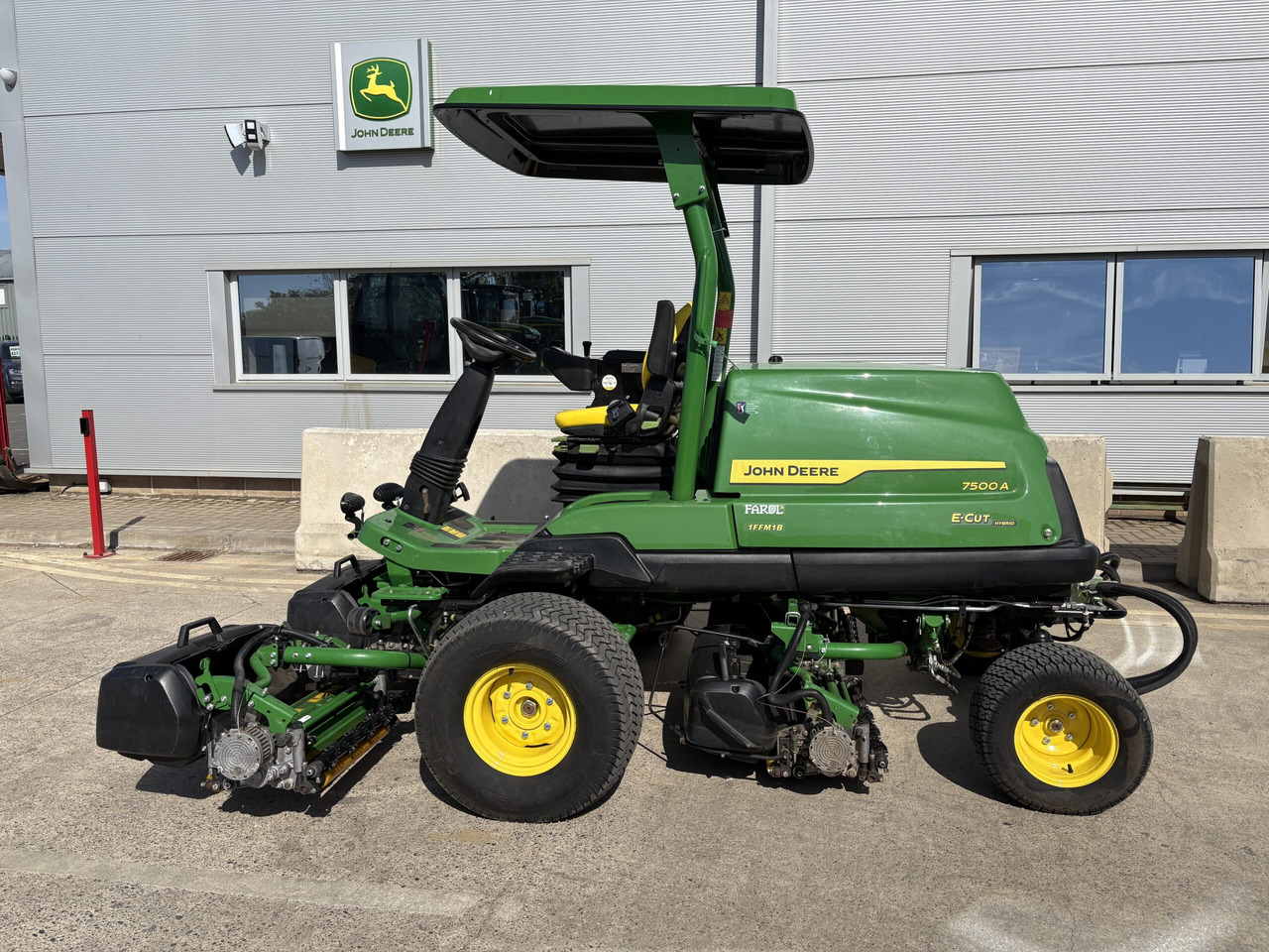John Deere 7500A E-Cut - Baštenska kosačica: slika 1 John Deere 7500A E-Cut - Baštenska kosačica: slika 1