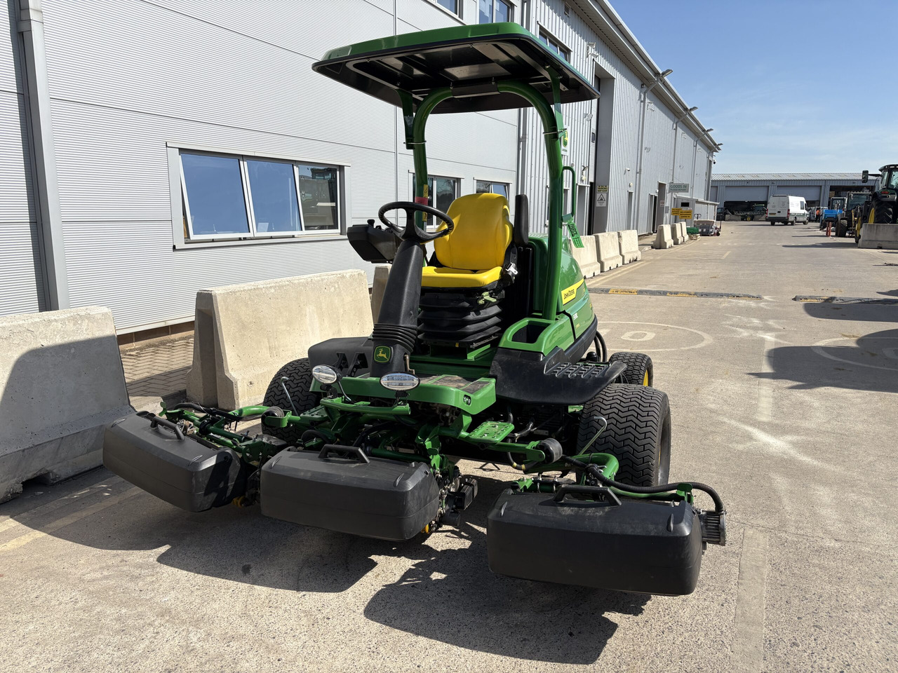 John Deere 7500A E-Cut - Baštenska kosačica: slika 2 John Deere 7500A E-Cut - Baštenska kosačica: slika 2