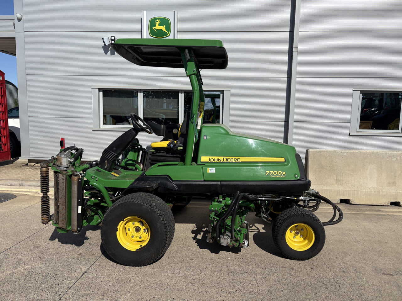 John Deere 7700A Fairway Mower - Baštenska kosačica: slika 2 John Deere 7700A Fairway Mower - Baštenska kosačica: slika 2