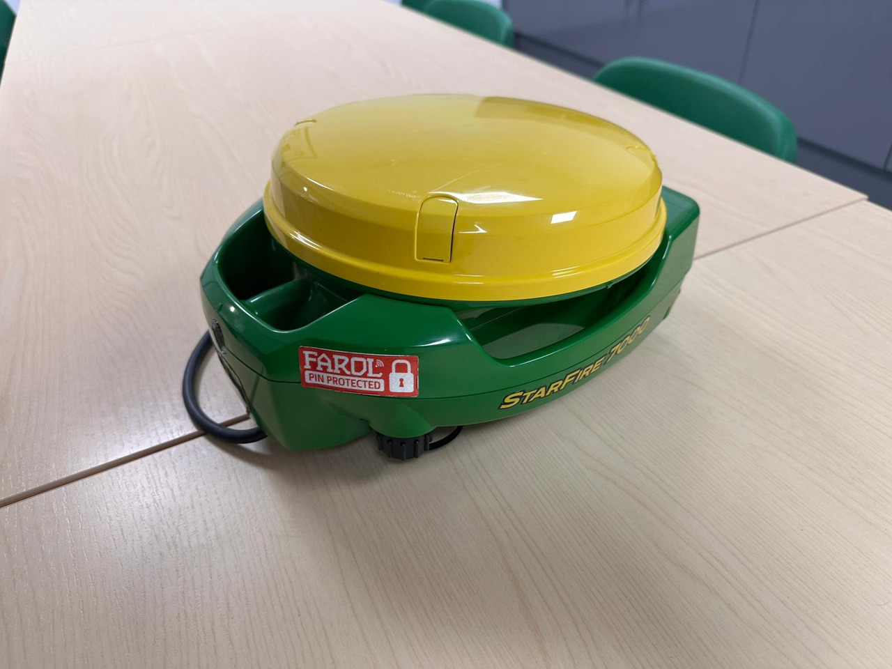 John Deere SF7000 GPS Dome - Sistem za navigaciju za Poljoprivredna mašina: slika 2 John Deere SF7000 GPS Dome - Sistem za navigaciju za Poljoprivredna mašina: slika 2