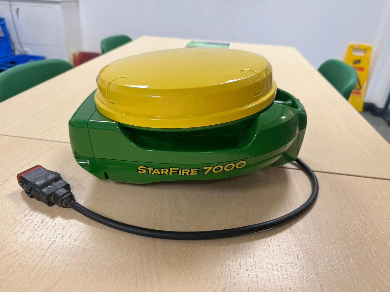 John Deere SF7000 GPS Dome - Sistem za navigaciju za Poljoprivredna mašina: slika 1 John Deere SF7000 GPS Dome - Sistem za navigaciju za Poljoprivredna mašina: slika 1
