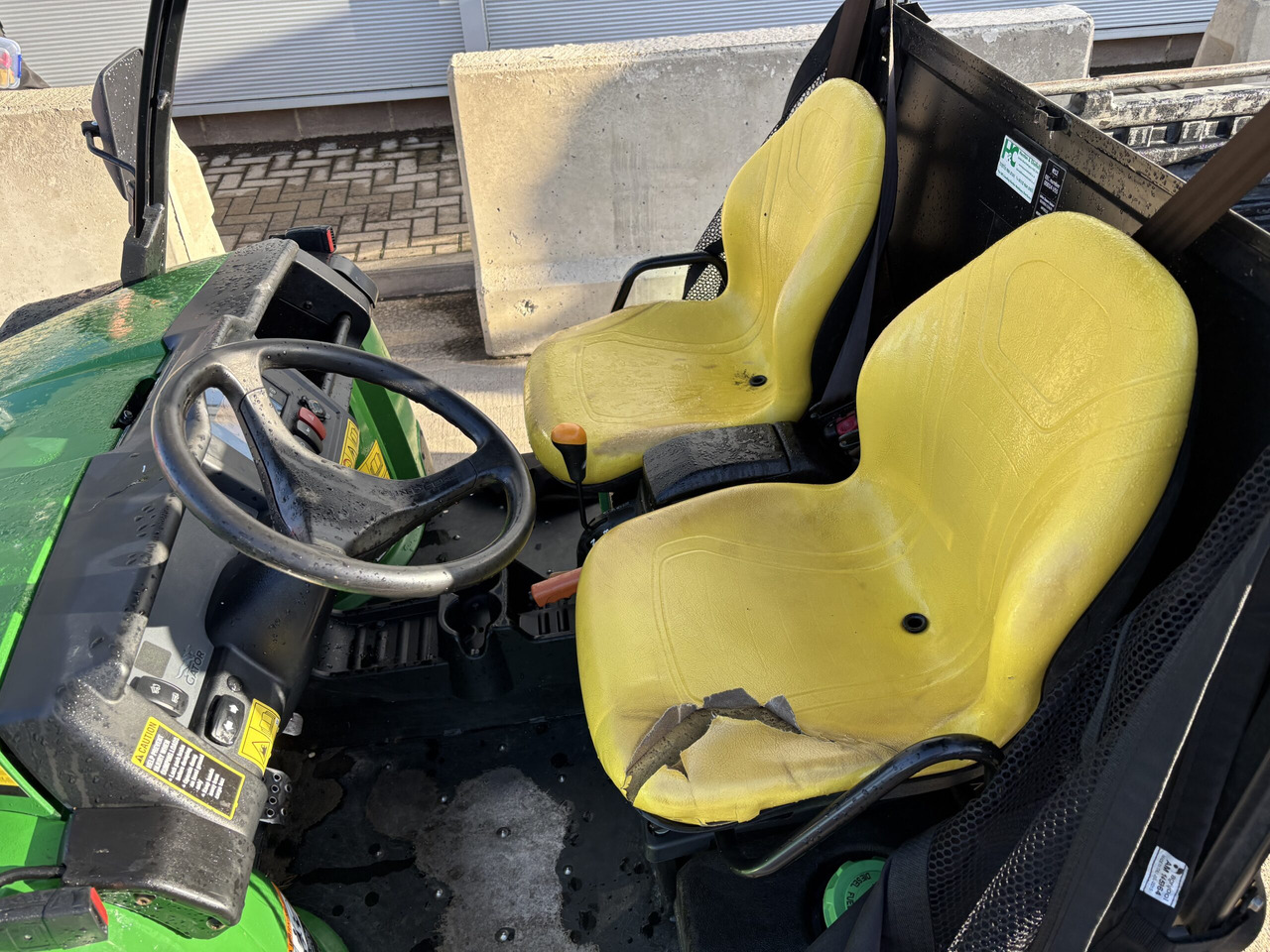 John Deere XUV855M Gator - ATV/ Četvorotočkaš: slika 4 John Deere XUV855M Gator - ATV/ Četvorotočkaš: slika 4
