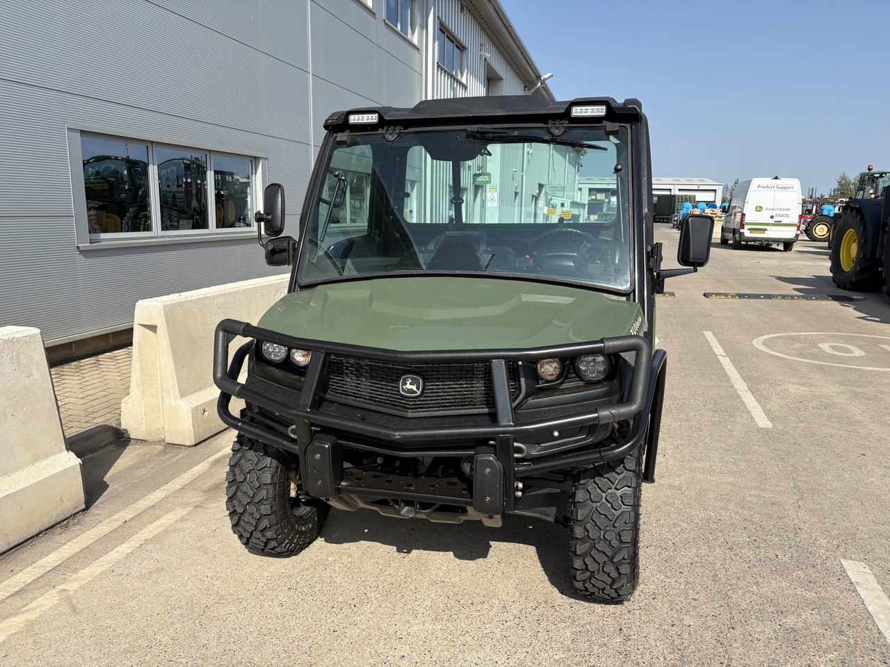 John Deere XUV865M Gator - ATV/ Četvorotočkaš: slika 2 John Deere XUV865M Gator - ATV/ Četvorotočkaš: slika 2