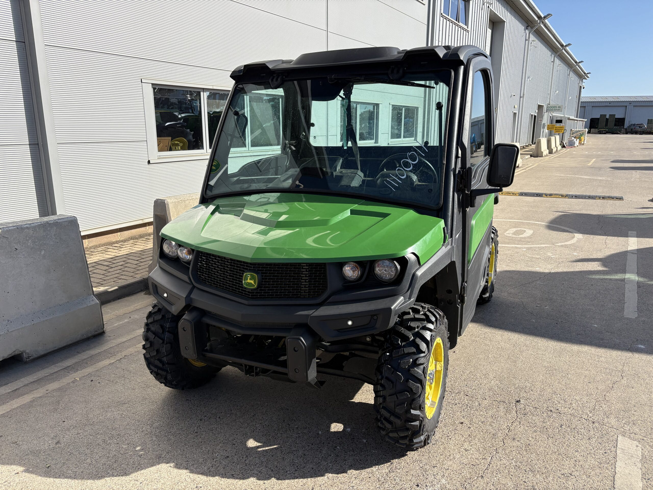 John Deere XUV865M Gator - ATV/ Četvorotočkaš: slika 2 John Deere XUV865M Gator - ATV/ Četvorotočkaš: slika 2