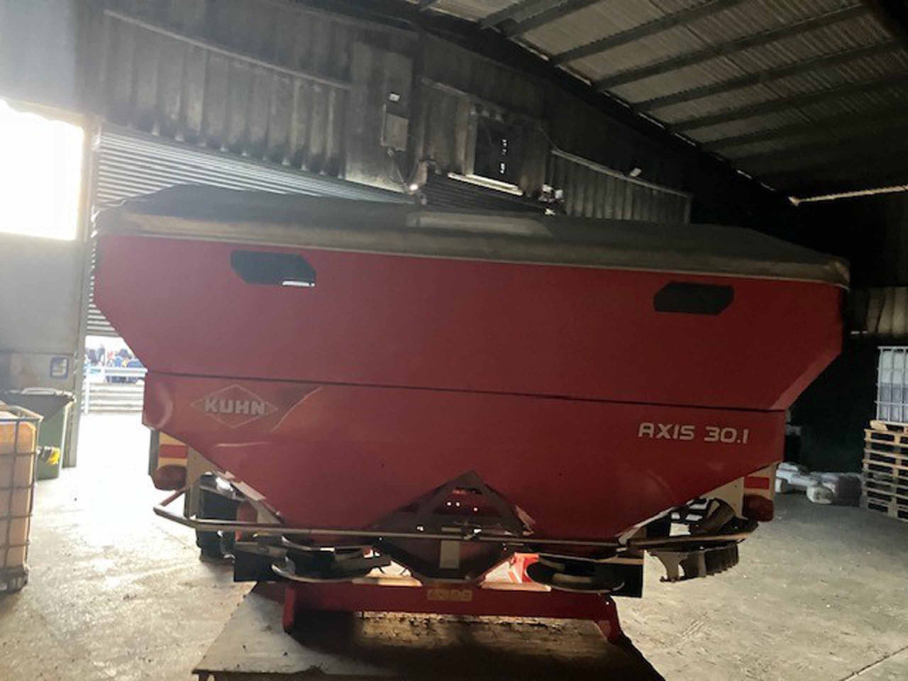 Kuhn Axis 30.1 - Rasipač veštačkog đubriva: slika 5 Kuhn Axis 30.1 - Rasipač veštačkog đubriva: slika 5