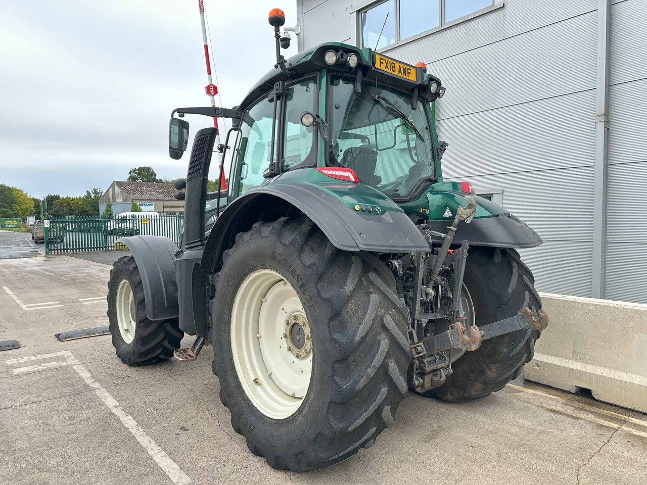 Valtra T174EV - Traktor: slika 3 Valtra T174EV - Traktor: slika 3