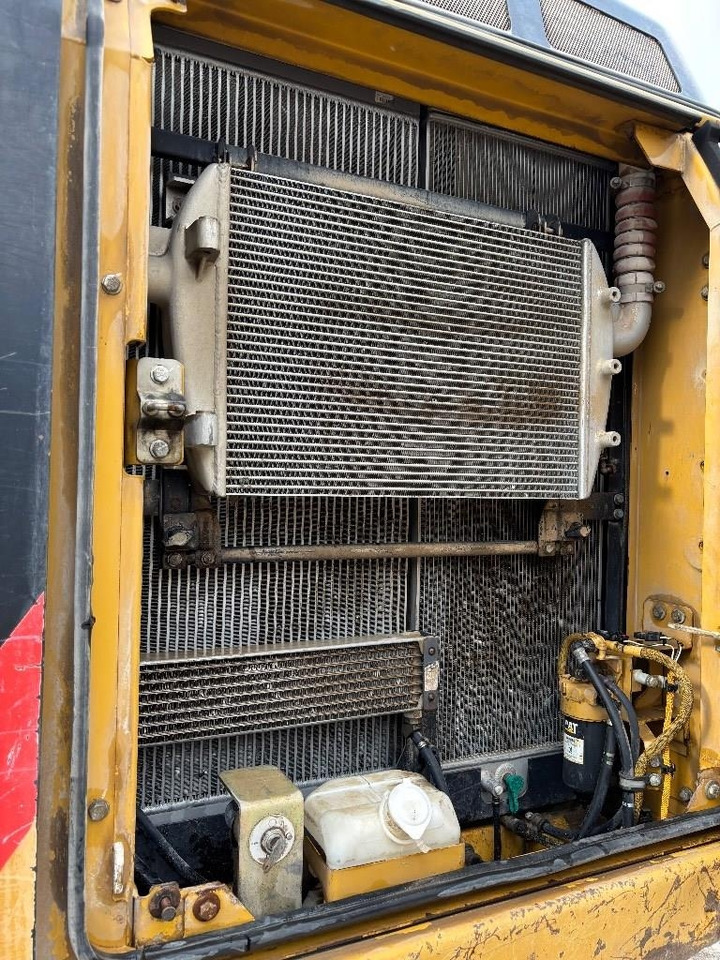 Bager guseničar CAT 324 E LN: slika 18