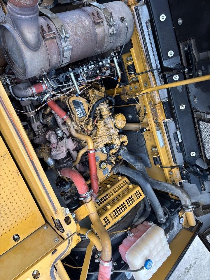 Bager guseničar CAT 324 E LN: slika 22