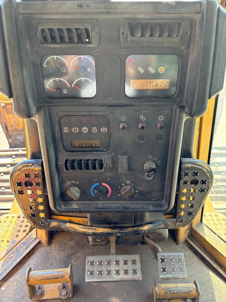 Buldožer CAT D 6 N LGP: slika 16