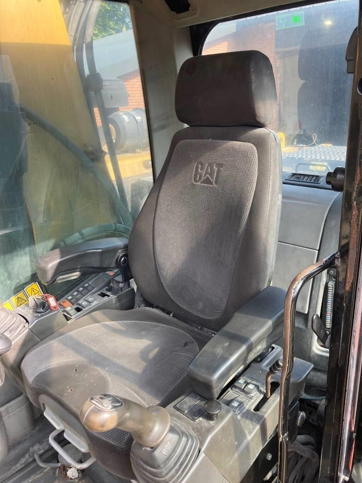 Bager točkaš CAT M 316 D: slika 12
