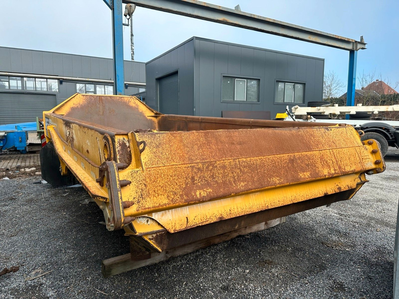 Bell B 25 E Dumper Mulden Kipper Aufbau - Promenjivo telo istovarivača: slika 4 Bell B 25 E Dumper Mulden Kipper Aufbau - Promenjivo telo istovarivača: slika 4