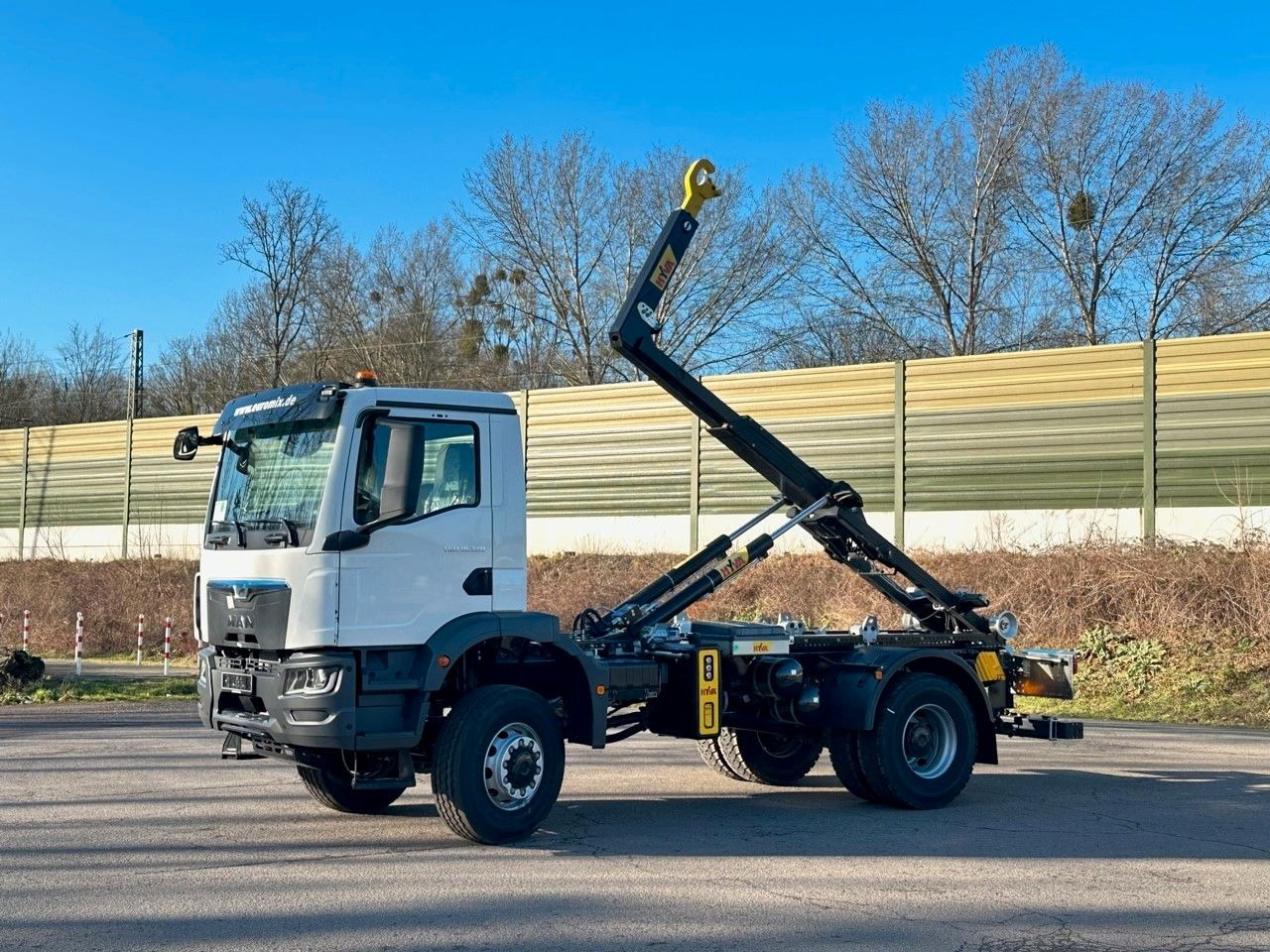 MAN TGM 18.320 4x4 Euro 6e Hyva 12-45 - Kamion sa hidrauličnom kukom, Kamion sa dizalicom: slika 2 MAN TGM 18.320 4x4 Euro 6e Hyva 12-45 - Kamion sa hidrauličnom kukom, Kamion sa dizalicom: slika 2
