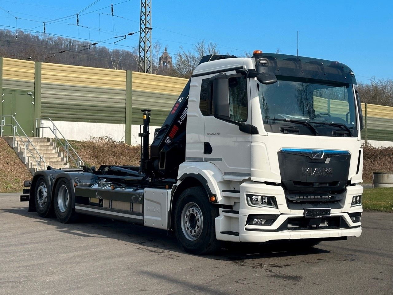 Kamion sa hidrauličnom kukom, Kamion sa dizalicom MAN TGS 26.470 6x2 Abrollkipper + Kran Hiab 228-4: slika 14