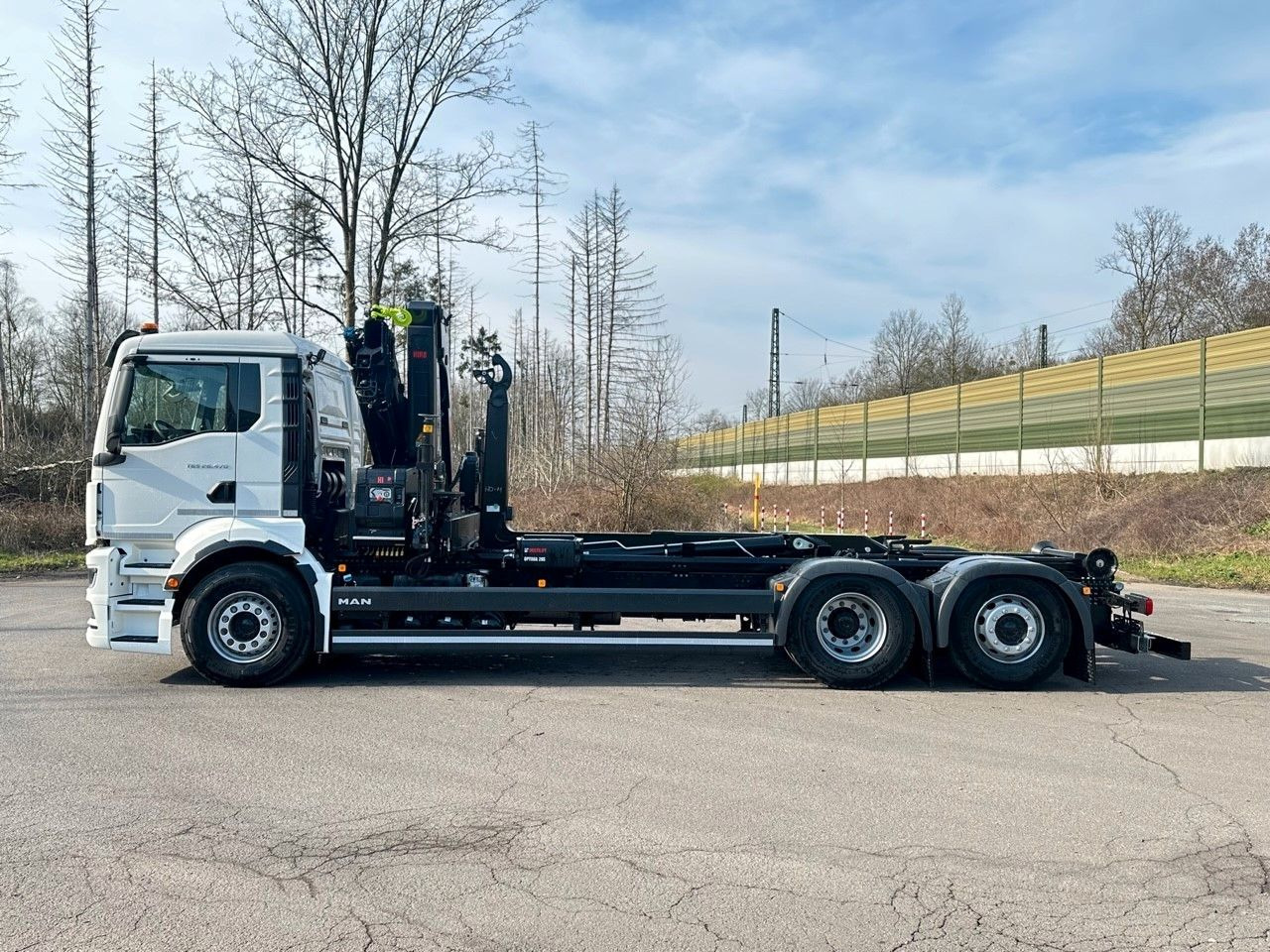 Kamion sa hidrauličnom kukom, Kamion sa dizalicom MAN TGS 26.470 6x2 Abrollkipper + Kran Hiab 228-4: slika 18