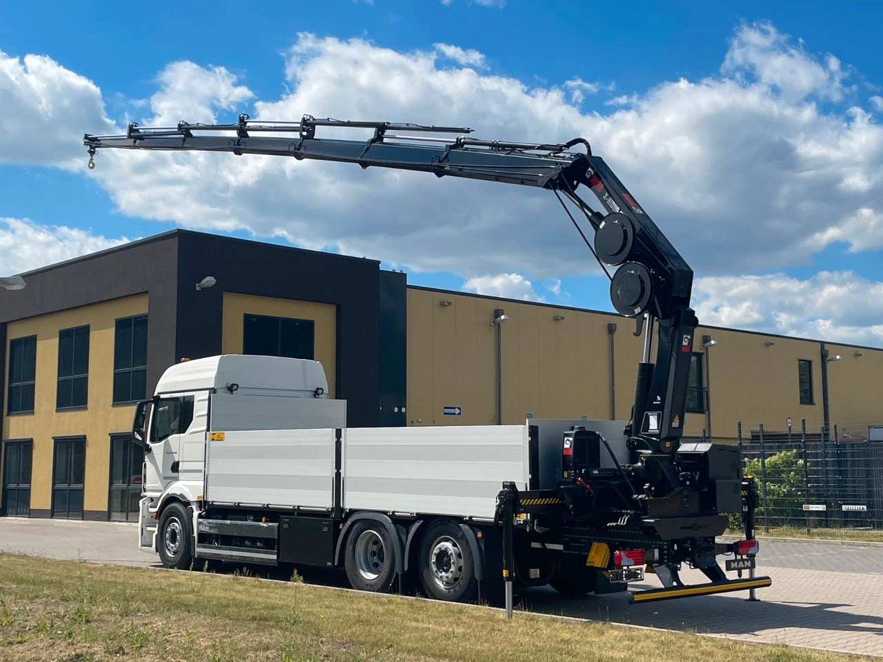 MAN TGS 26.480 /6X2 Euro6 Retarder HIAB 228 - 6 - Kamion sa dizalicom: slika 3 MAN TGS 26.480 /6X2 Euro6 Retarder HIAB 228 - 6 - Kamion sa dizalicom: slika 3