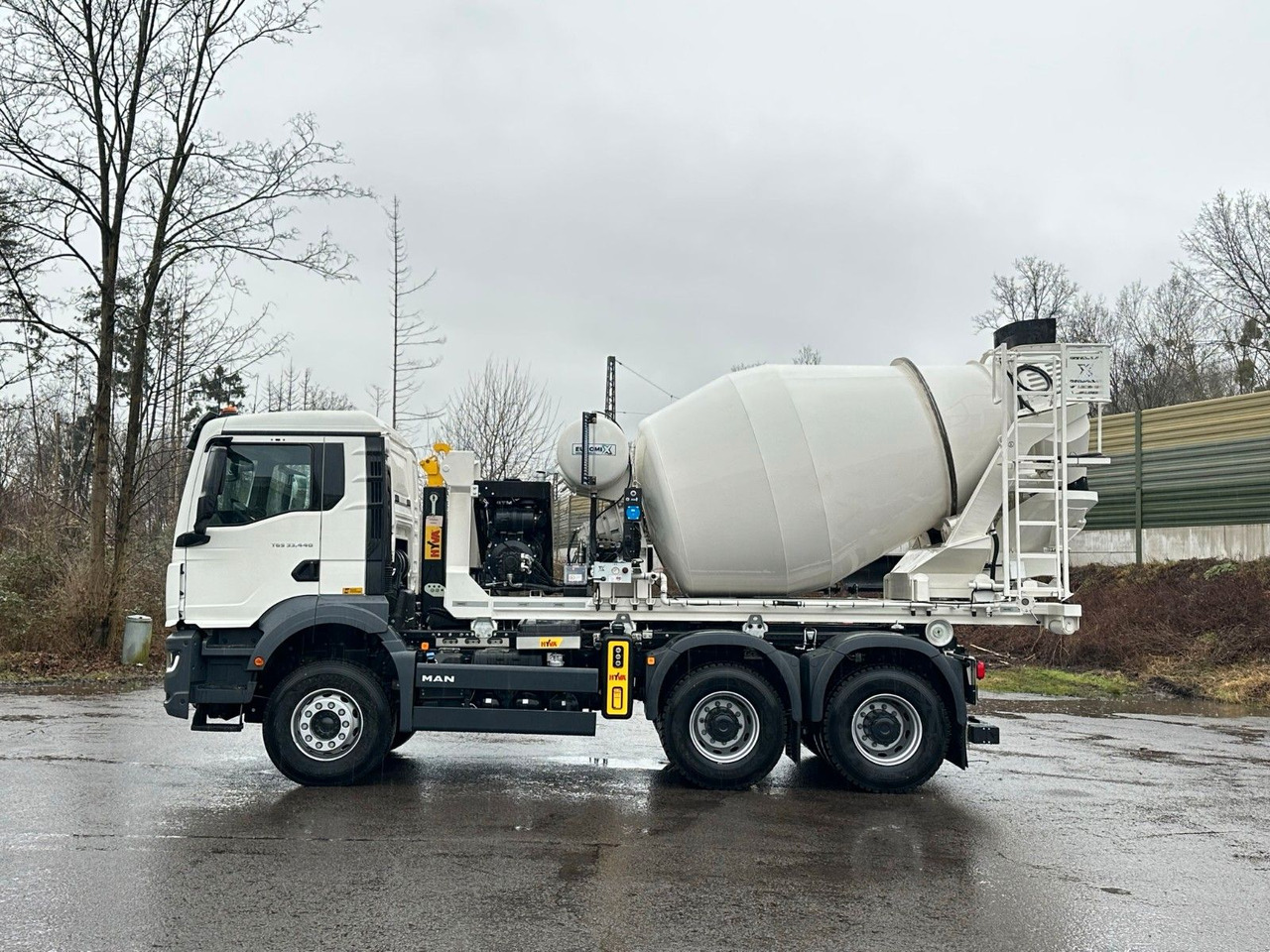 MAN TGS 33.440 6x4 Euro6e Abroller + Fahrmischer - Kamion sa hidrauličnom kukom, Kamion sa dizalicom: slika 4 MAN TGS 33.440 6x4 Euro6e Abroller + Fahrmischer - Kamion sa hidrauličnom kukom, Kamion sa dizalicom: slika 4