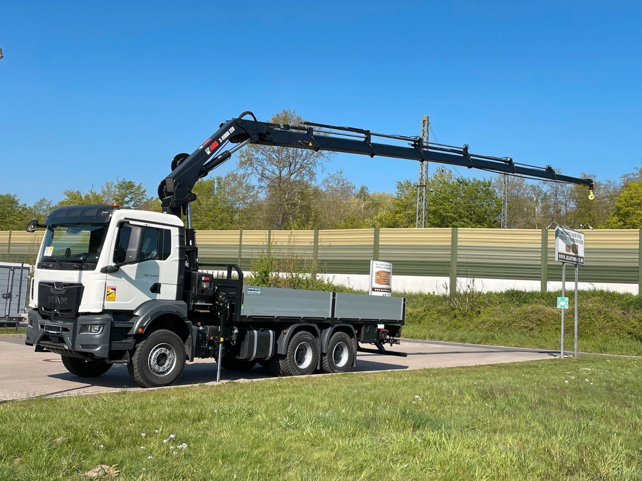 MAN TGS 33.440 6x4 HIAB 228-6 - Kamion sa dizalicom: slika 1 MAN TGS 33.440 6x4 HIAB 228-6 - Kamion sa dizalicom: slika 1